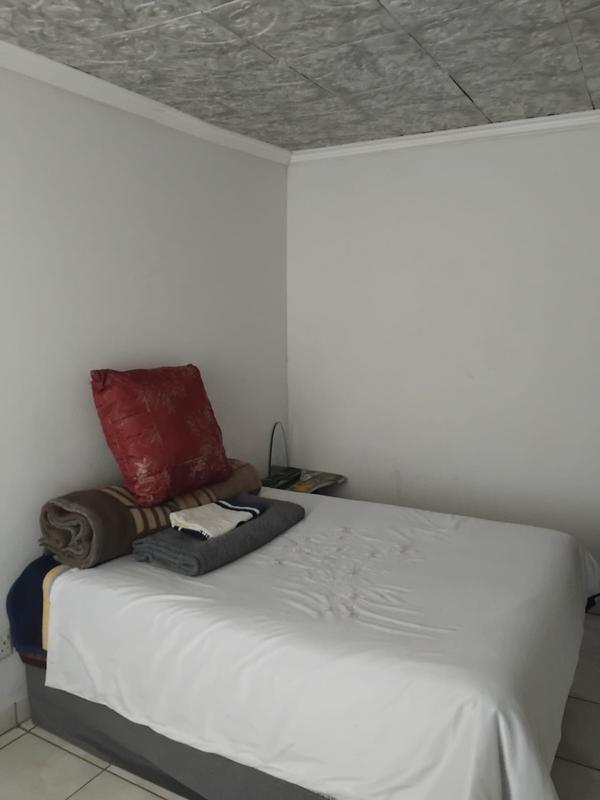 To Let 4 Bedroom Property for Rent in Vosloorus Gauteng