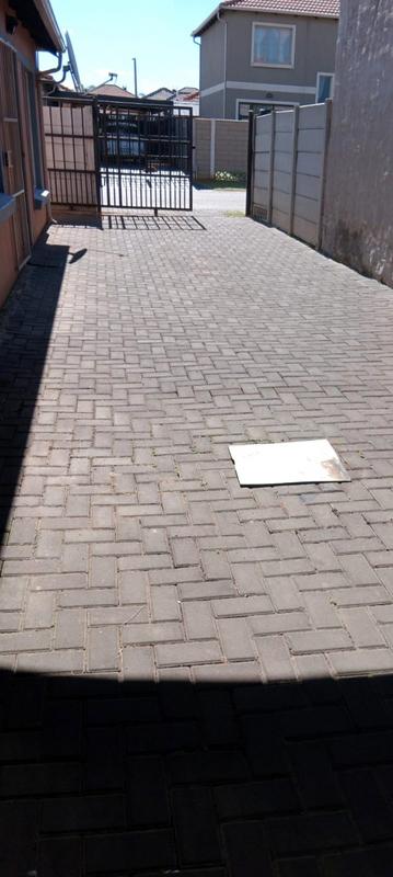 3 Bedroom Property for Sale in Albertsdal Gauteng