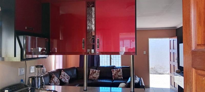 3 Bedroom Property for Sale in Albertsdal Gauteng