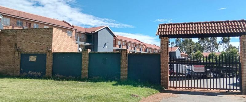 2 Bedroom Property for Sale in Greenhills Gauteng