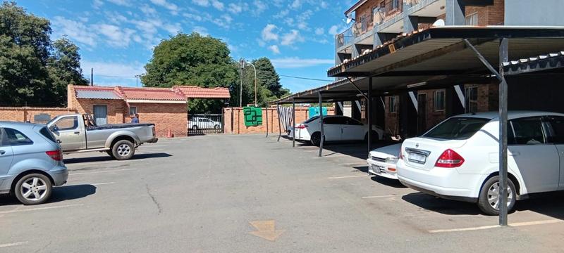 2 Bedroom Property for Sale in Greenhills Gauteng