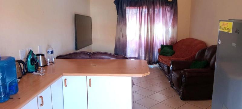 2 Bedroom Property for Sale in Greenhills Gauteng