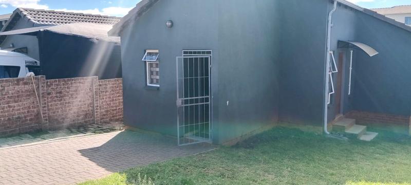 2 Bedroom Property for Sale in South Hills Gauteng