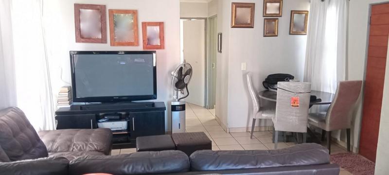 2 Bedroom Property for Sale in South Hills Gauteng