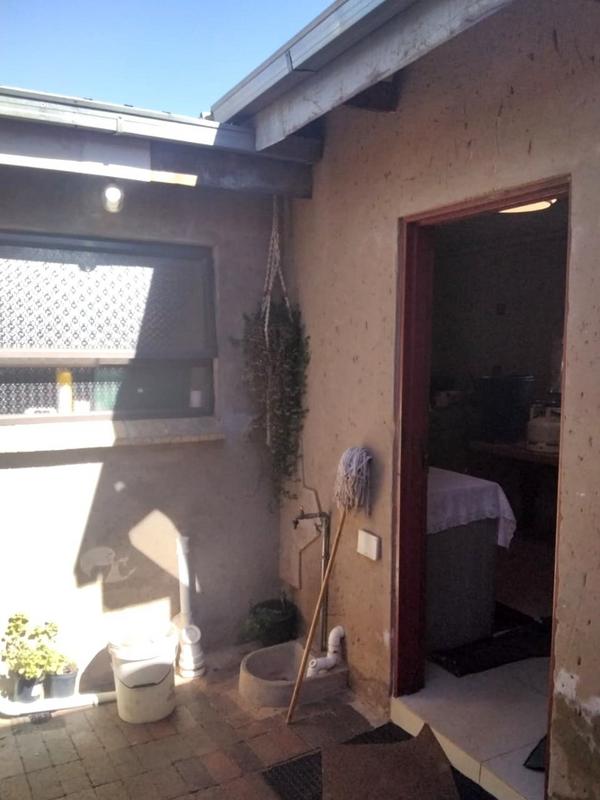 2 Bedroom Property for Sale in Thulani Gauteng