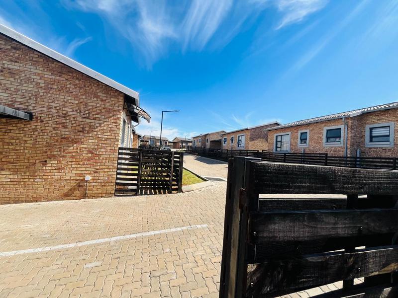 2 Bedroom Property for Sale in Groblerpark Gauteng