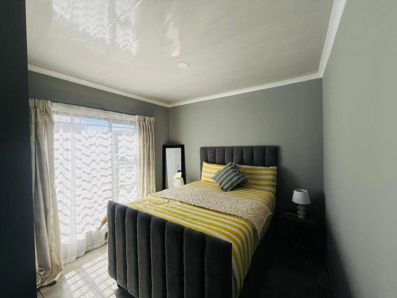 2 Bedroom Property for Sale in Groblerpark Gauteng