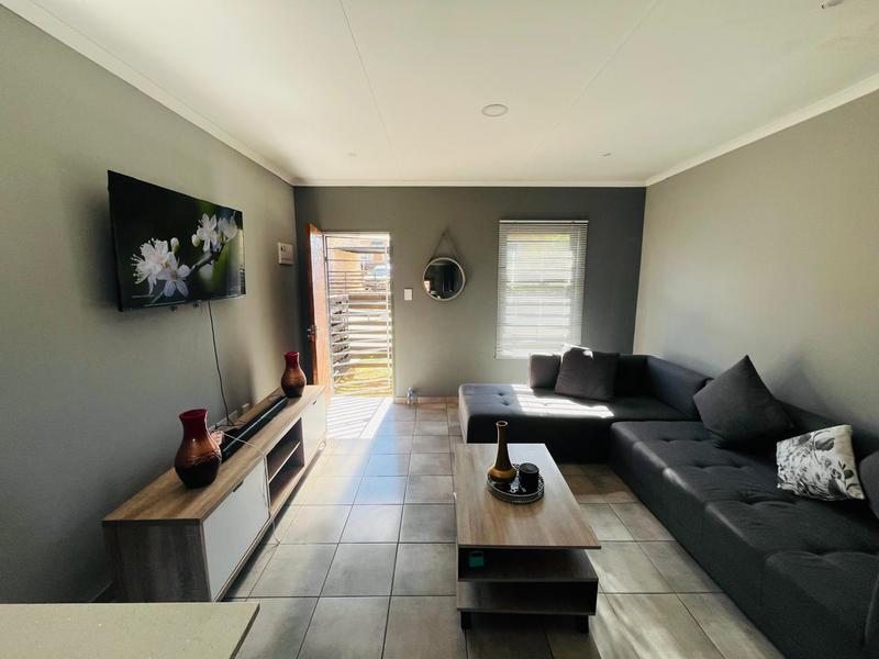 2 Bedroom Property for Sale in Groblerpark Gauteng