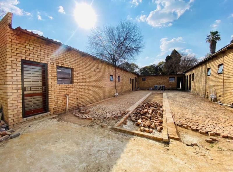 14 Bedroom Property for Sale in Lombardy East Gauteng