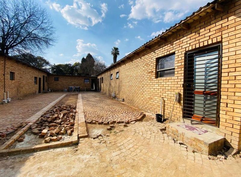 14 Bedroom Property for Sale in Lombardy East Gauteng