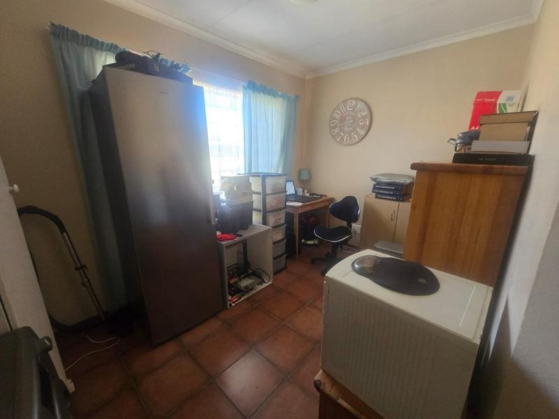 3 Bedroom Property for Sale in Annlin Gauteng