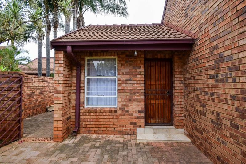 2 Bedroom Property for Sale in Sinoville Gauteng