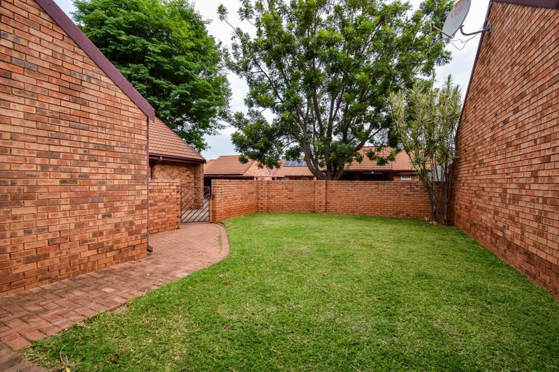 2 Bedroom Property for Sale in Sinoville Gauteng