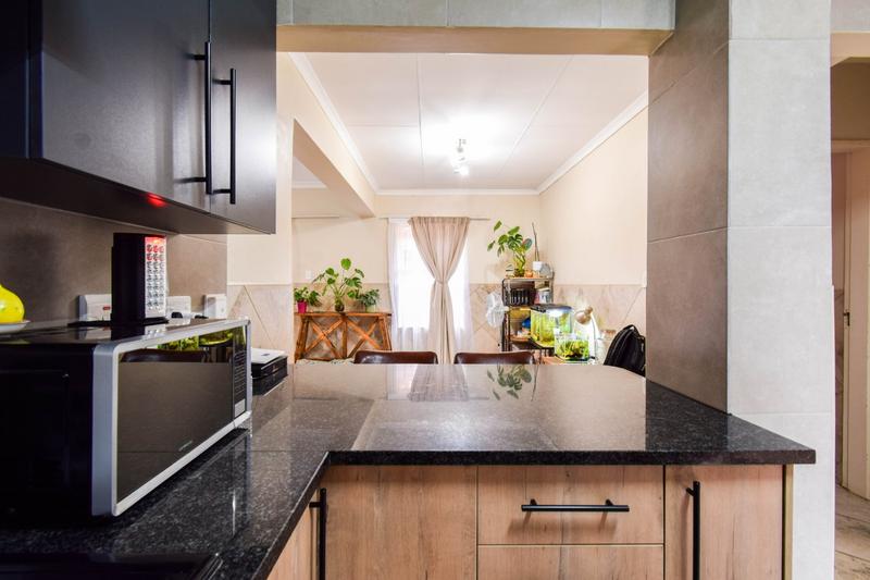 2 Bedroom Property for Sale in Sinoville Gauteng