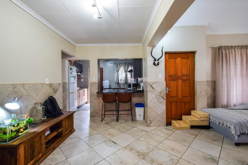 2 Bedroom Property for Sale in Sinoville Gauteng