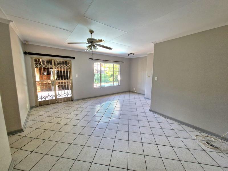 3 Bedroom Property for Sale in Sinoville Gauteng