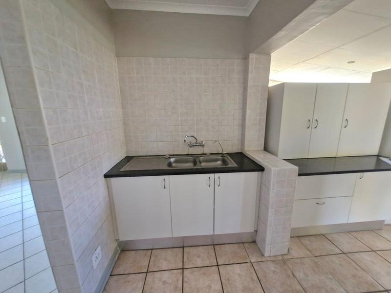 3 Bedroom Property for Sale in Sinoville Gauteng