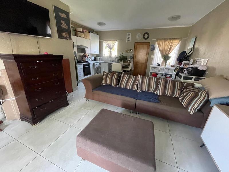 To Let 2 Bedroom Property for Rent in Greenstone Hill Gauteng