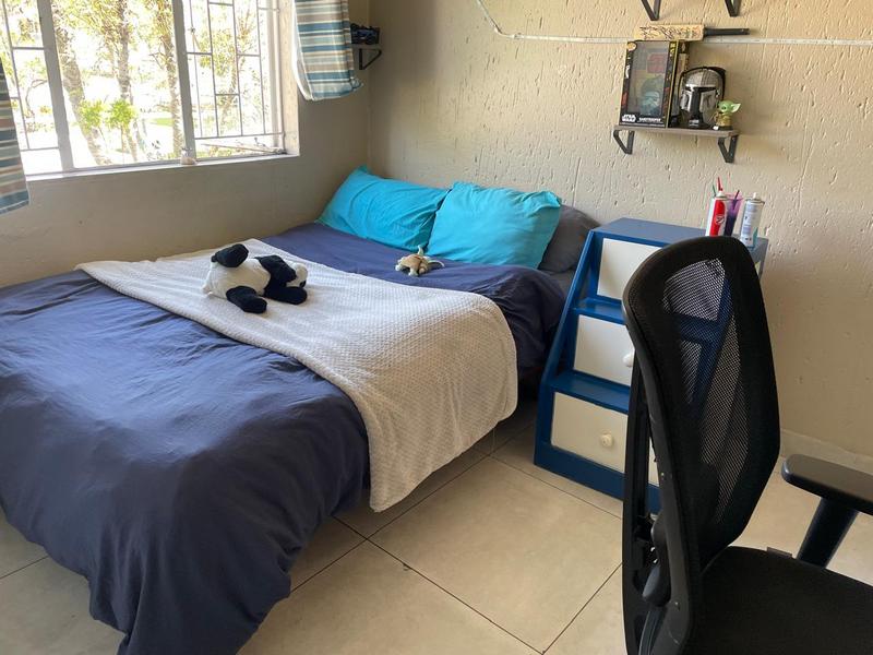 To Let 2 Bedroom Property for Rent in Greenstone Hill Gauteng