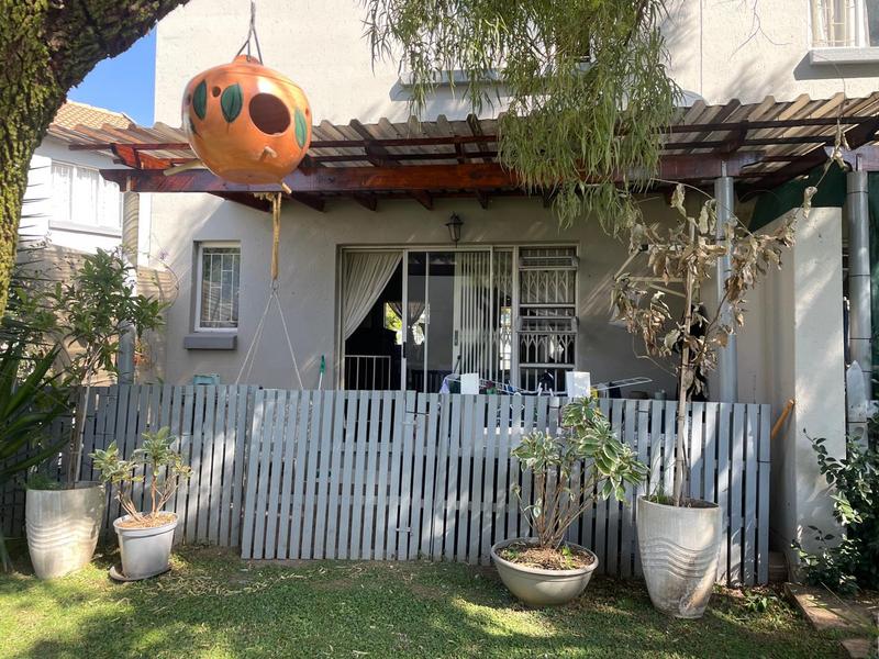 To Let 2 Bedroom Property for Rent in Greenstone Hill Gauteng