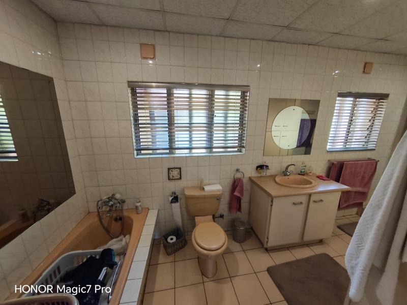 3 Bedroom Property for Sale in Vanderbijlpark Sw 2 Gauteng