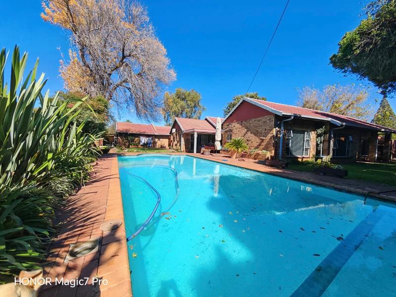 3 Bedroom Property for Sale in Vanderbijlpark Sw 2 Gauteng