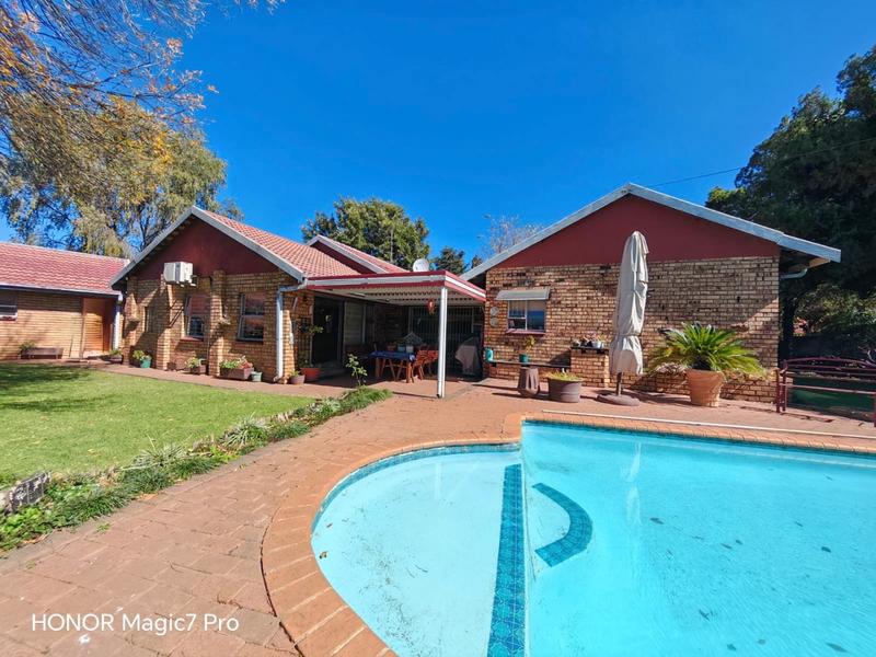3 Bedroom Property for Sale in Vanderbijlpark Sw 2 Gauteng
