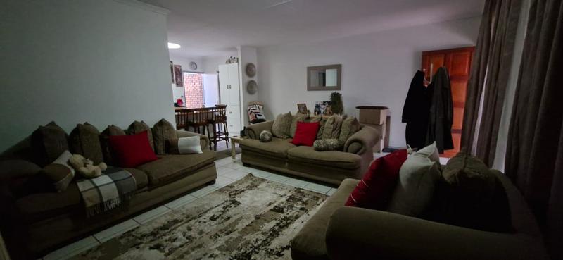 2 Bedroom Property for Sale in Sunair Park Gauteng