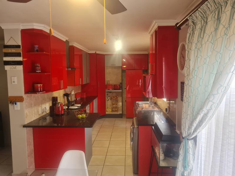 To Let 3 Bedroom Property for Rent in Ruimsig Gauteng