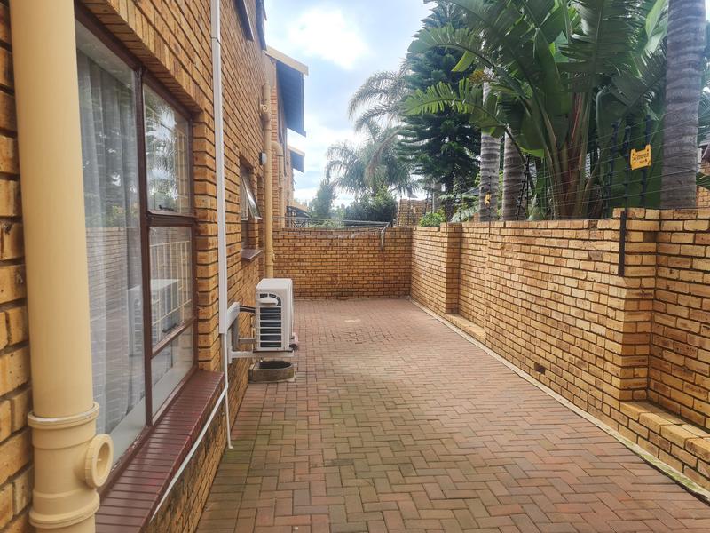 To Let 3 Bedroom Property for Rent in Ruimsig Gauteng