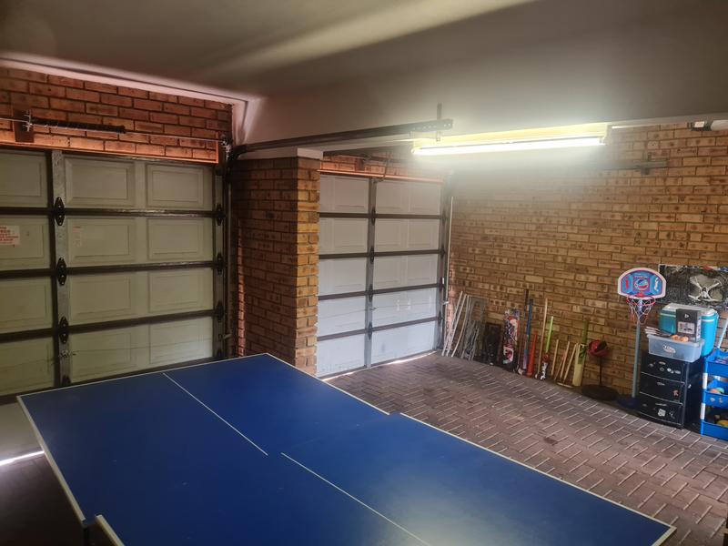 To Let 3 Bedroom Property for Rent in Ruimsig Gauteng