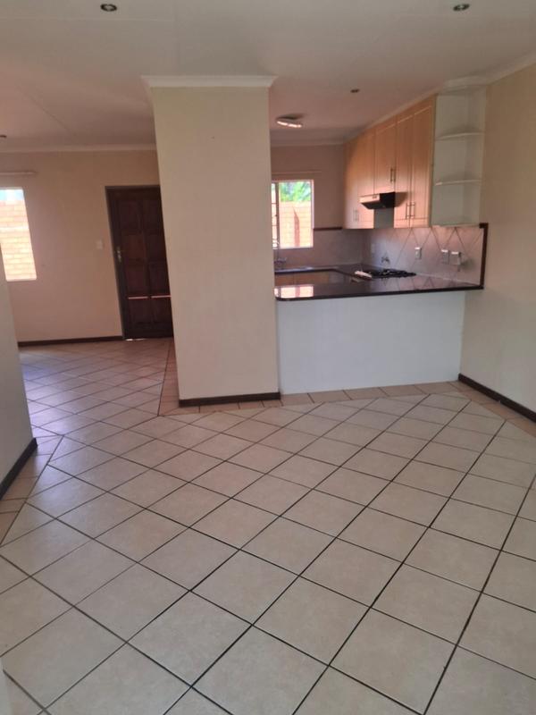 To Let 2 Bedroom Property for Rent in Mooikloof Ridge Gauteng