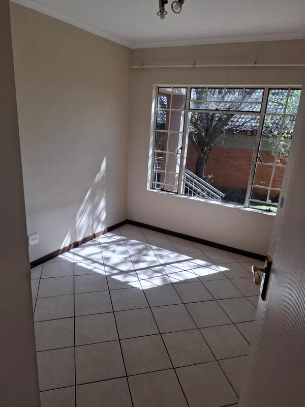 To Let 2 Bedroom Property for Rent in Mooikloof Ridge Gauteng