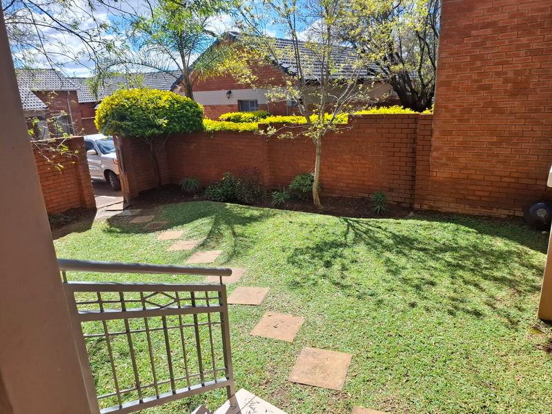To Let 2 Bedroom Property for Rent in Mooikloof Ridge Gauteng