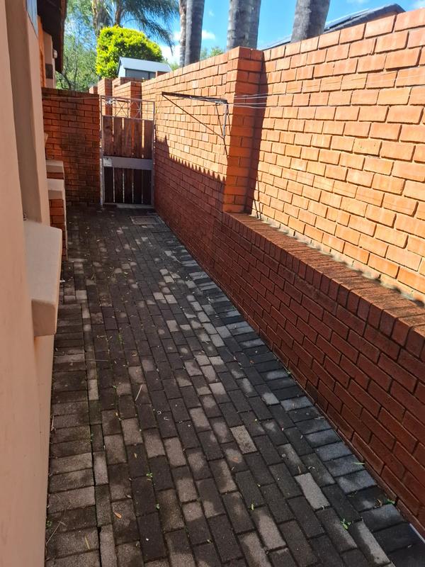 To Let 2 Bedroom Property for Rent in Mooikloof Ridge Gauteng