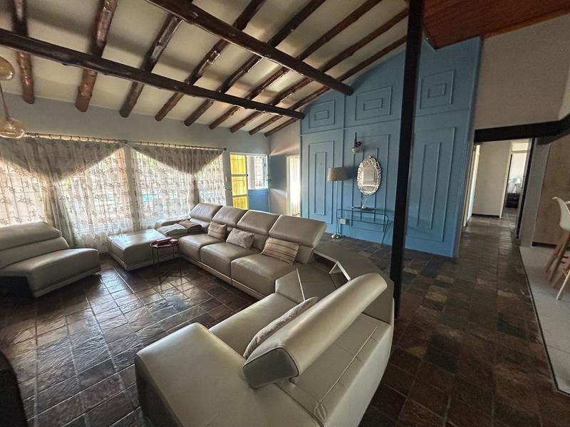 5 Bedroom Property for Sale in Doringkloof Gauteng