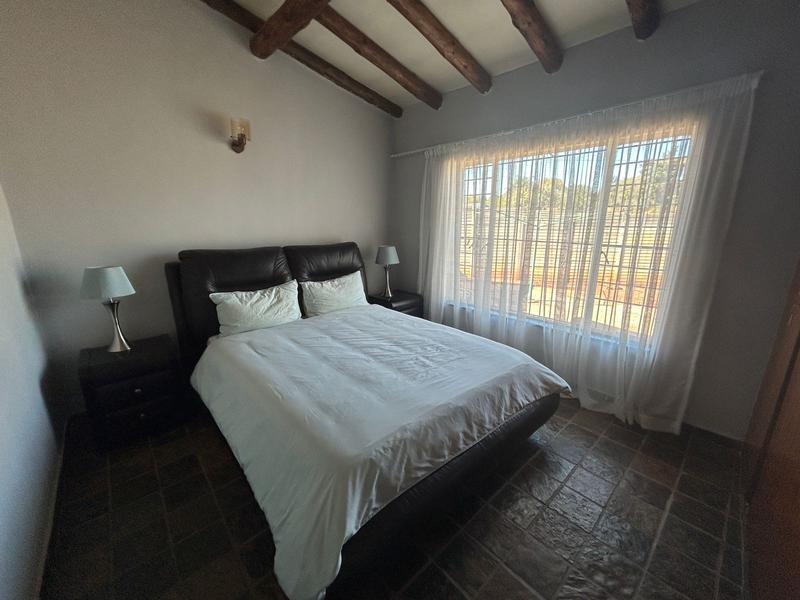 5 Bedroom Property for Sale in Doringkloof Gauteng