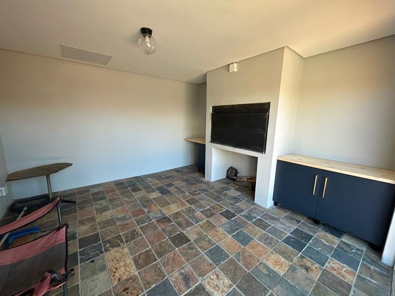 5 Bedroom Property for Sale in Doringkloof Gauteng