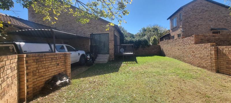 2 Bedroom Property for Sale in Amberfield Gauteng