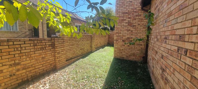 2 Bedroom Property for Sale in Amberfield Gauteng