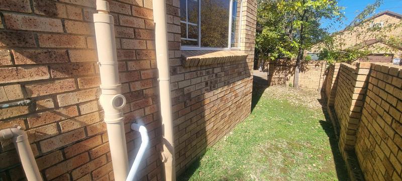 2 Bedroom Property for Sale in Amberfield Gauteng