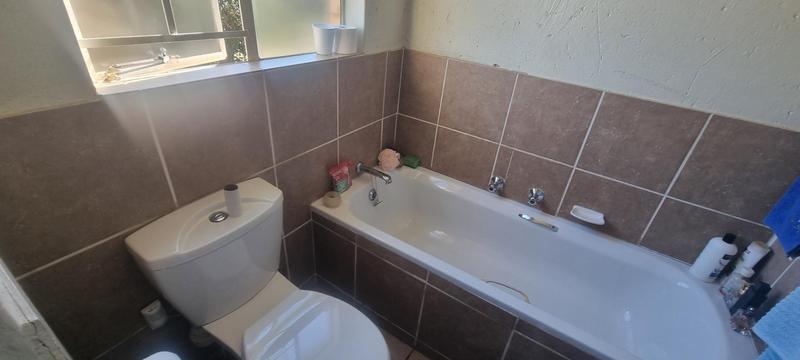 2 Bedroom Property for Sale in Amberfield Gauteng