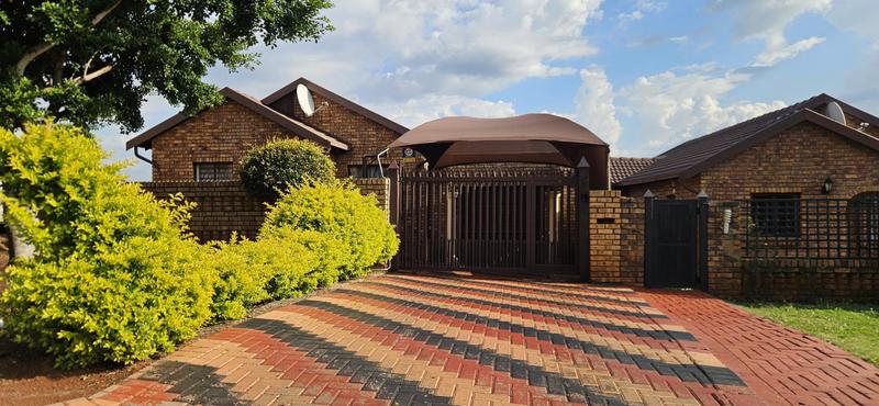 3 Bedroom Property for Sale in Atteridgeville Gauteng