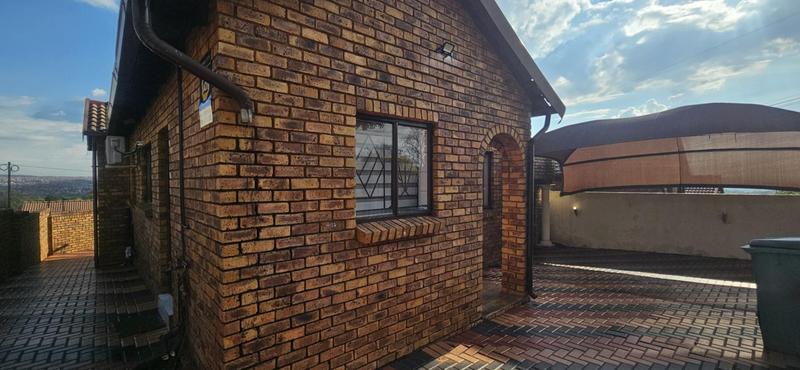 3 Bedroom Property for Sale in Atteridgeville Gauteng