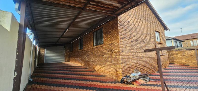 3 Bedroom Property for Sale in Atteridgeville Gauteng