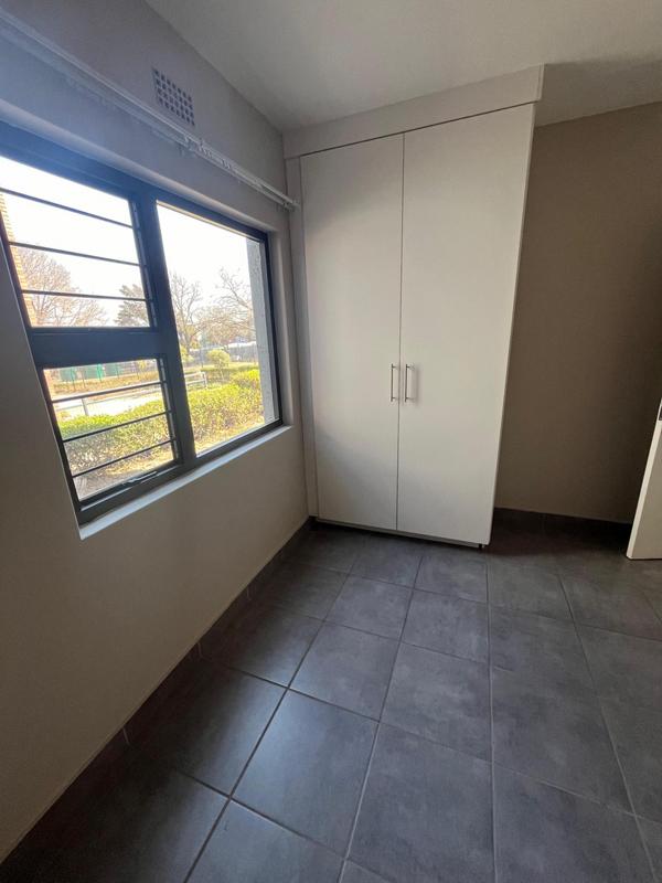 2 Bedroom Property for Sale in Grand Central Gauteng