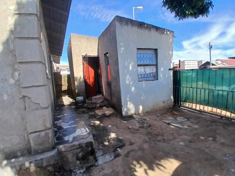 5 Bedroom Property for Sale in Olievenhoutbosch Gauteng