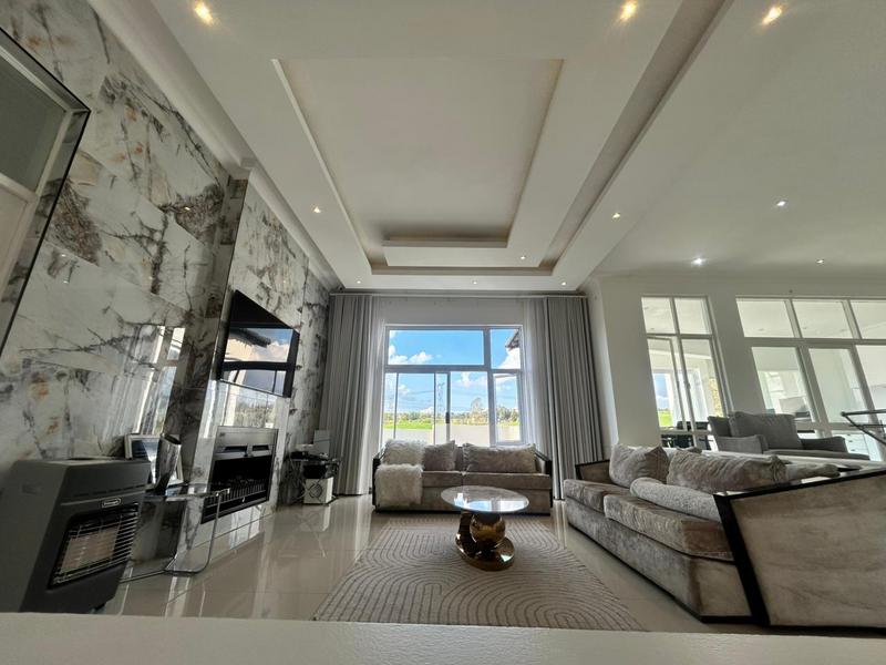 5 Bedroom Property for Sale in Blue Valley Golf Estate Gauteng