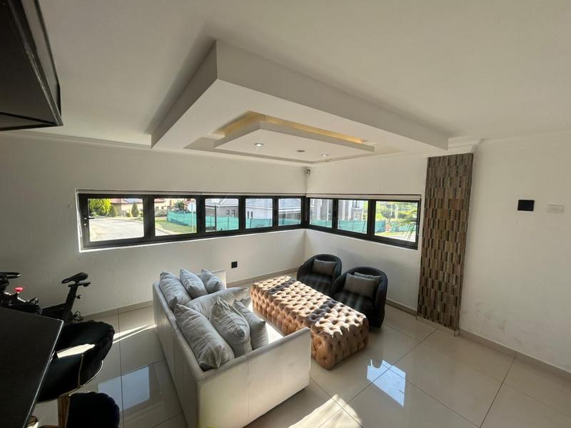 5 Bedroom Property for Sale in Blue Valley Golf Estate Gauteng