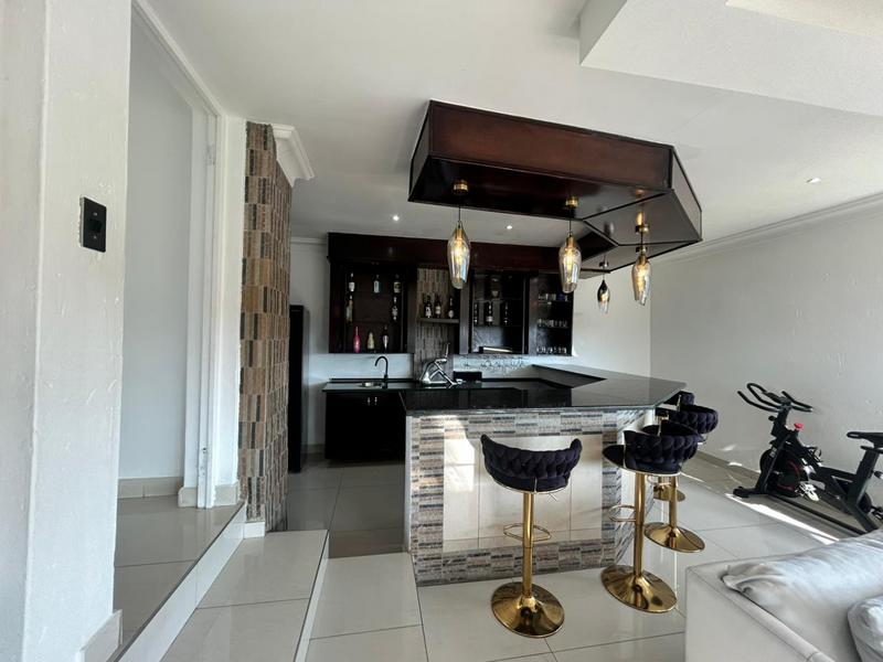 5 Bedroom Property for Sale in Blue Valley Golf Estate Gauteng